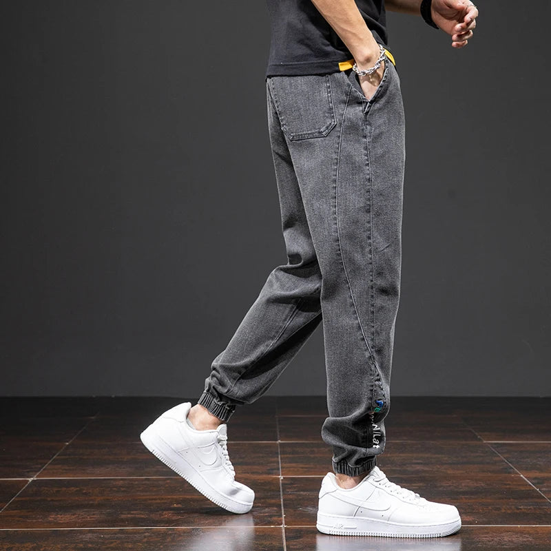 Men’s Cargo Jeans