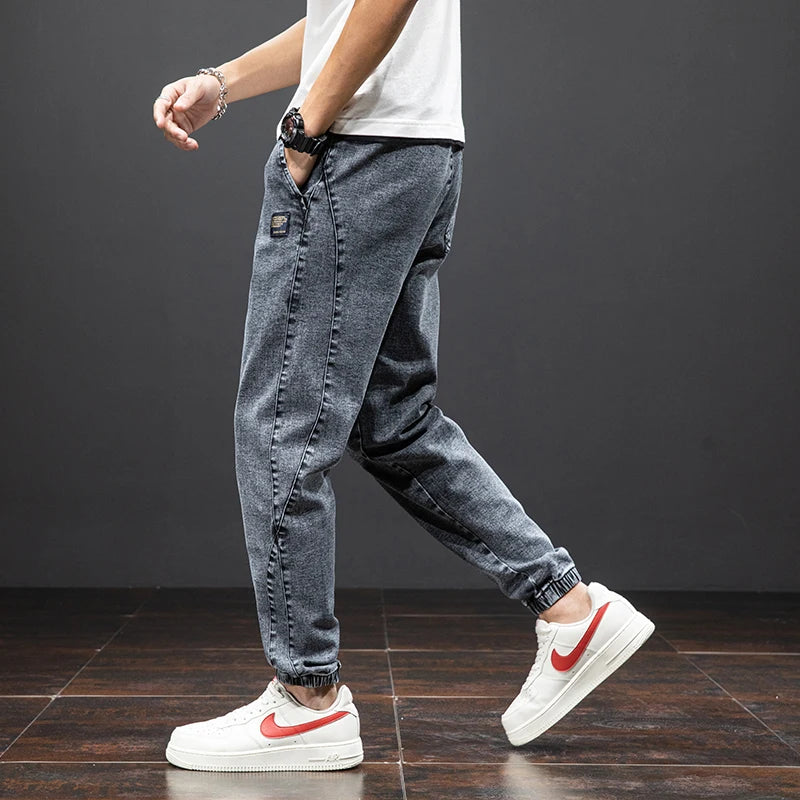Men’s Cargo Jeans