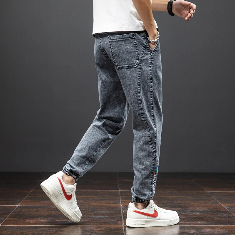 Men’s Cargo Jeans