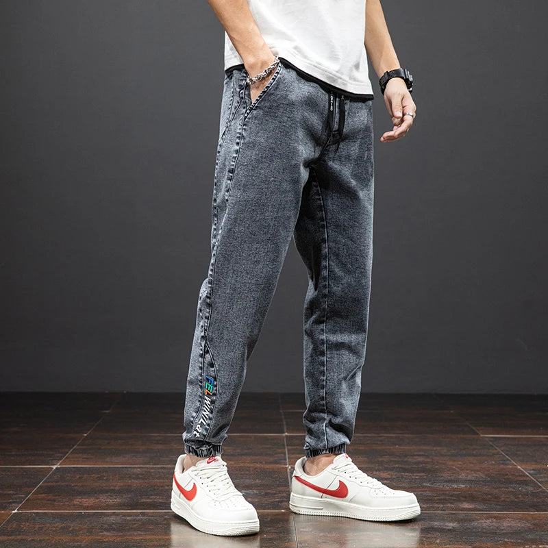 Men’s Cargo Jeans