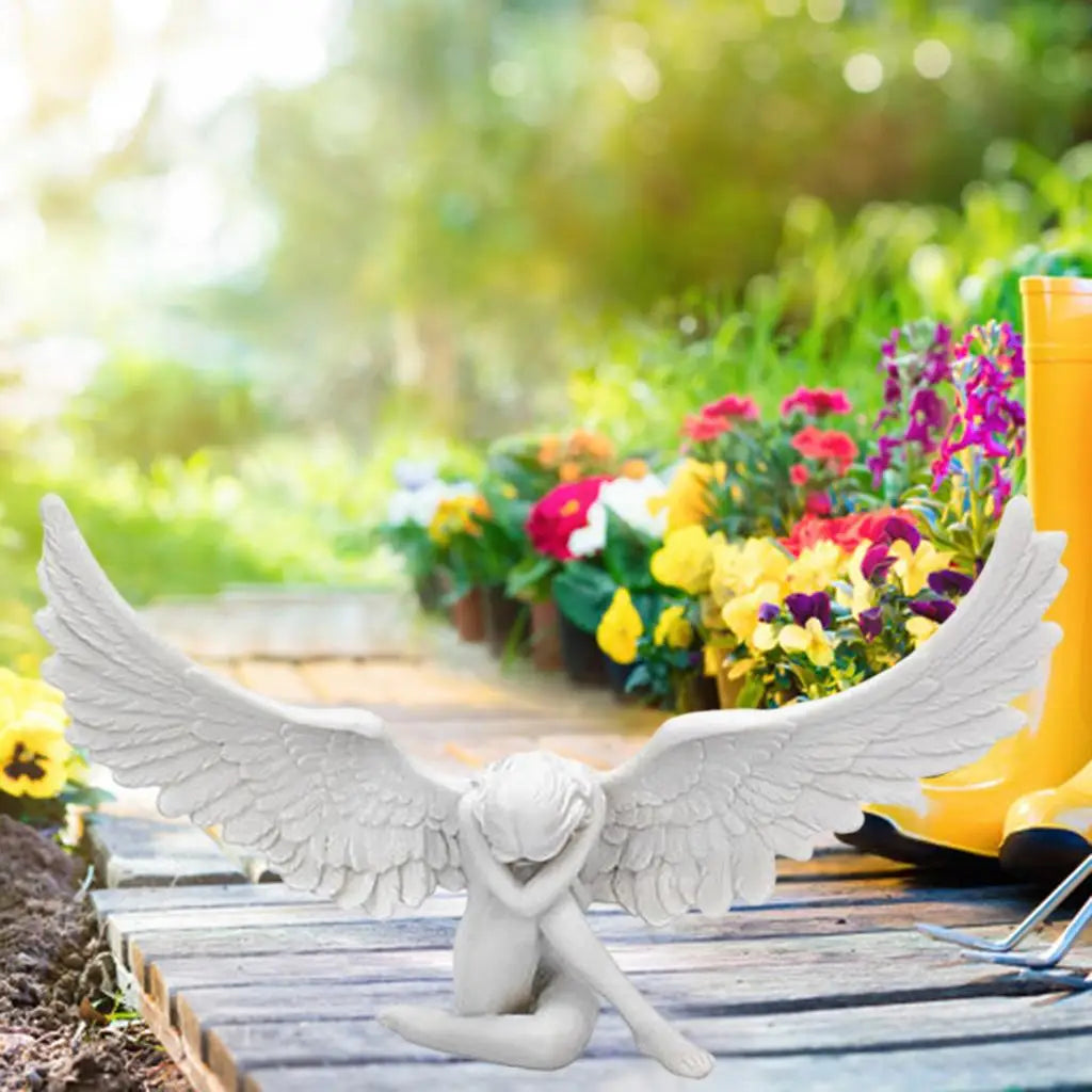 Retro Resin Angel Wing Figurine Vivid Statue