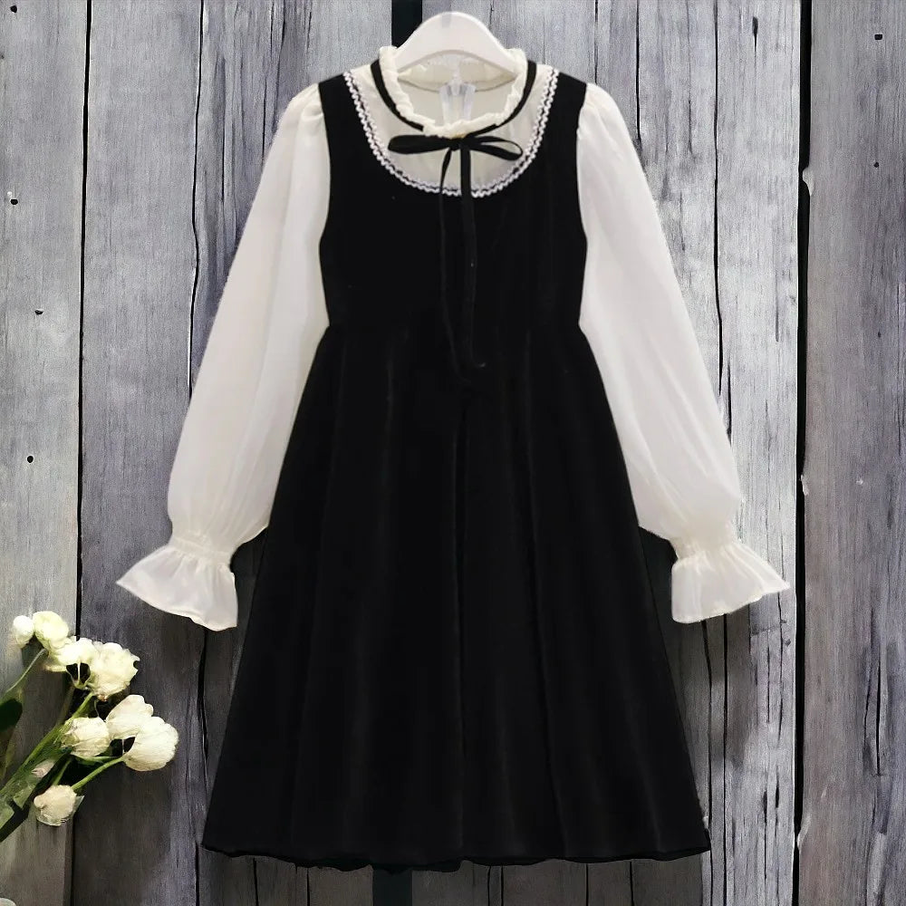The Classic Black Dresss