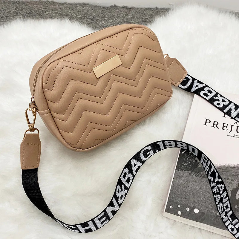 Fashion Women's Shoulder Bag with Wave Pattern