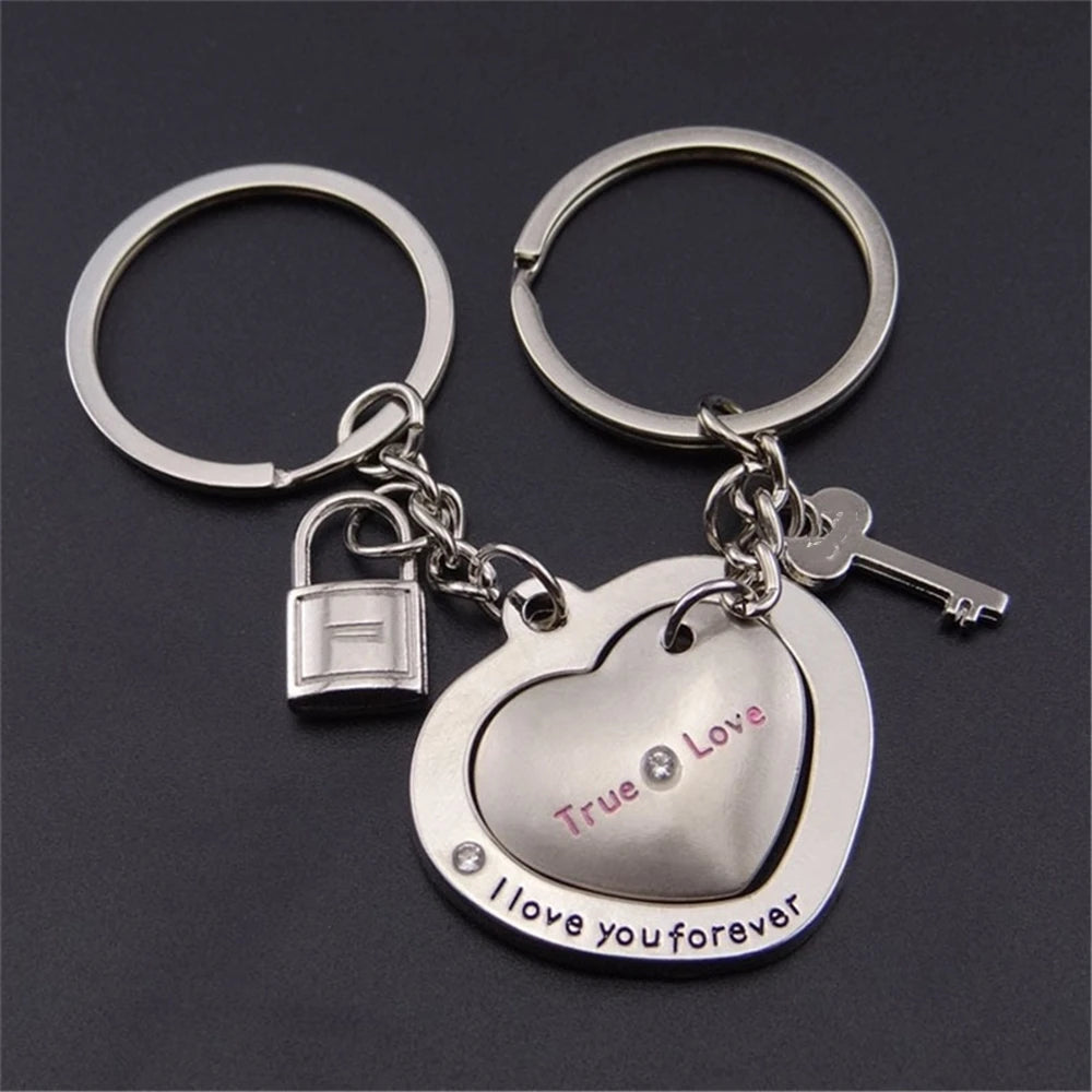 2pcs Cute Metal Cartoon Doll Heart Keychain