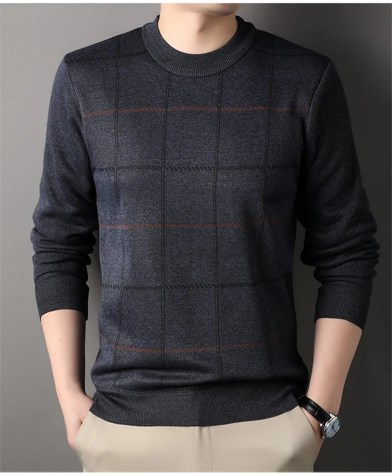 Men’s Solid Color Pullover Sweater with Added Velvet